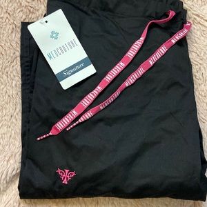 Medcouture scrubs *NEW*
